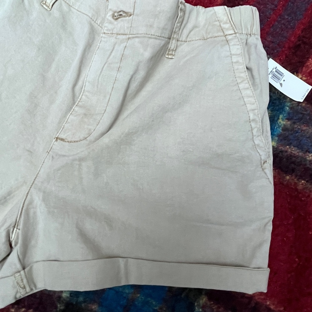 Old Navy Lightweight Khaki Shorts Medium - Picture 3 of 14